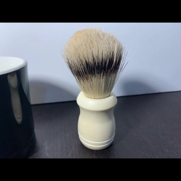 Hall China Black Glossy Ceramic Shaving Mug with Shaving Brush - Picture 3 of 10